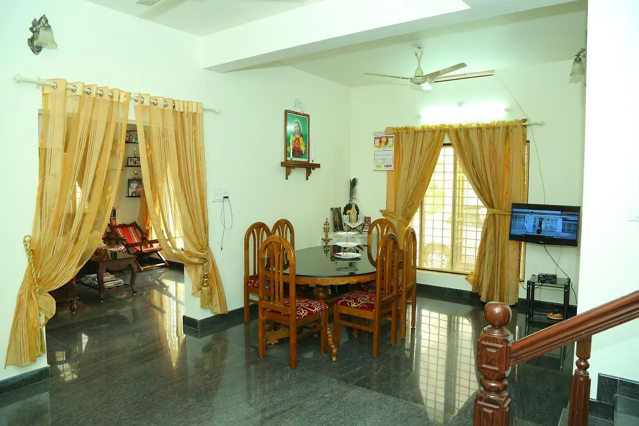 Manavalan House Bed and Breakfast Alwaye